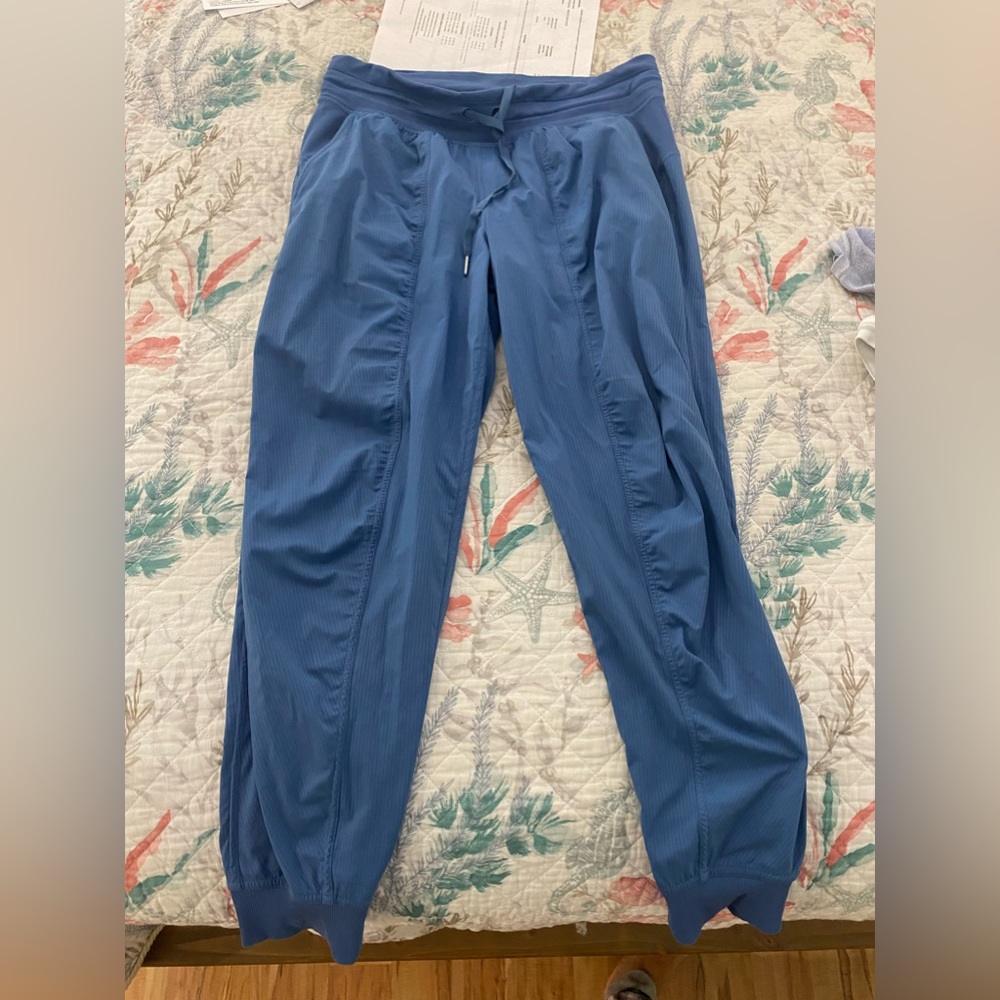 Lululemon jogger size 10